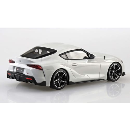 Aoshima Bunka Kyozai (AOSHIMA) 1/32 The Snap Kit Series Toyota GR SUPRA White Metallic Pre-Colored Plastic Model Kit 10-B