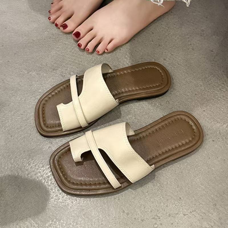 Design Sense Niche Flat Roman Shoes Cool Slippers Women's Shoes Summer Wear Beach Shoes Toe Slippers Women's