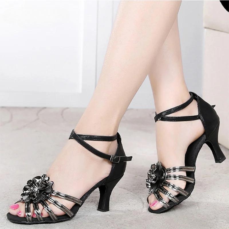 New Latin Dance Shoe Ladies Dancing Shoes Flower Soft Soles Ballroom Tango Salsa Dancing Shoe Girl Adults Shoes