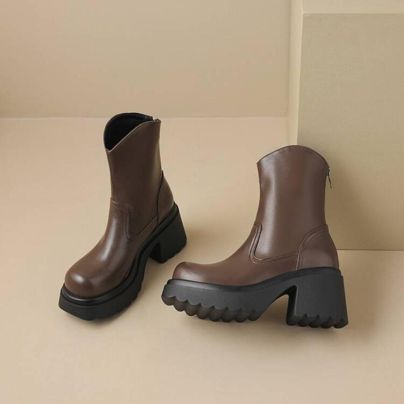 Autumn and Winter Solid Color Leather Martin Boots Women's Thick-soled Comfortable Non-slip Large-size Women's Boots Korean Version of the New R