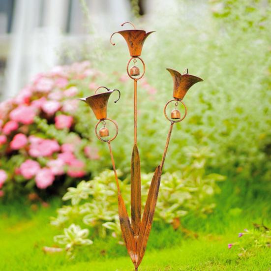 Triple Bluebells Garden Stake, Metal Flower Decoration with Bell, Calla Lilies Yard Art Sculpture, Rustic Handmade Ornament for Outdoor Lawn Patio