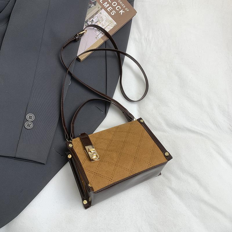 

New women s bag retro messenger bag small square bag women s popular fashion texture shoulder handbag tide