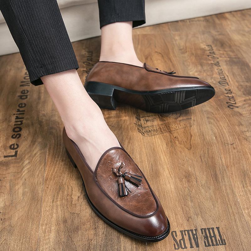 Men's Shoes Fashion New Casual Leather Shoes Trendy Business Dress Shoes Retro Gentleman Style Foot Loafers Fringed Shoes