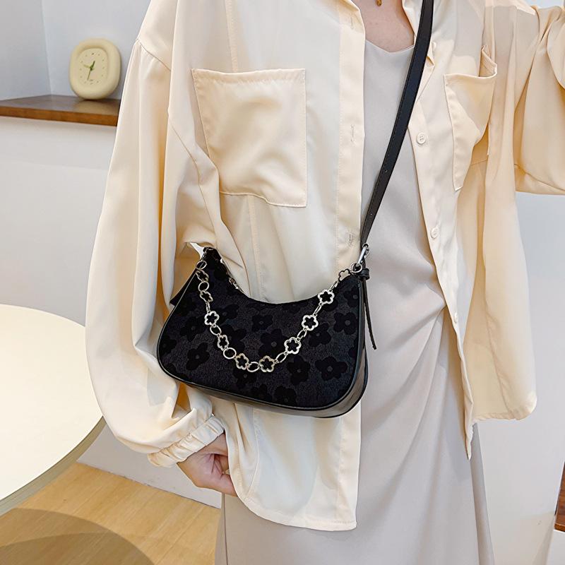 Women's 2023 Trendy Retro Crossbody Baguette Bag – Lace Knit Fabric