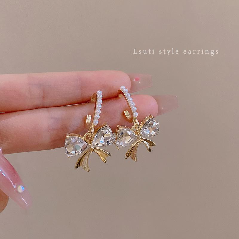 925 Silver Needle Sweet Pearl Bow Earrings Women s Premium Sense Flash Diamond Stud Earrings Ears