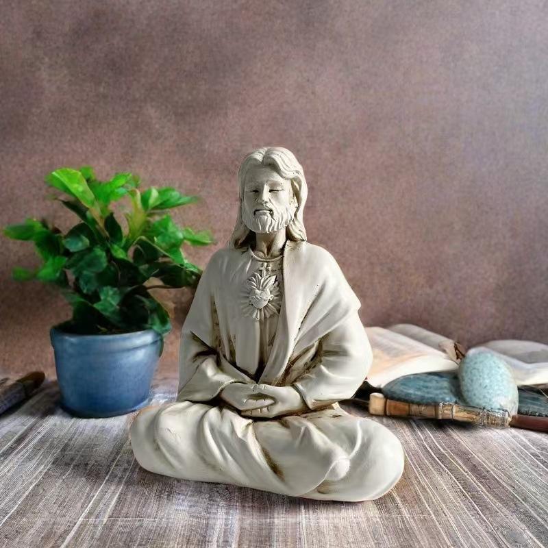 Priest statues, decorative ornaments, decorative items, household resin crafts