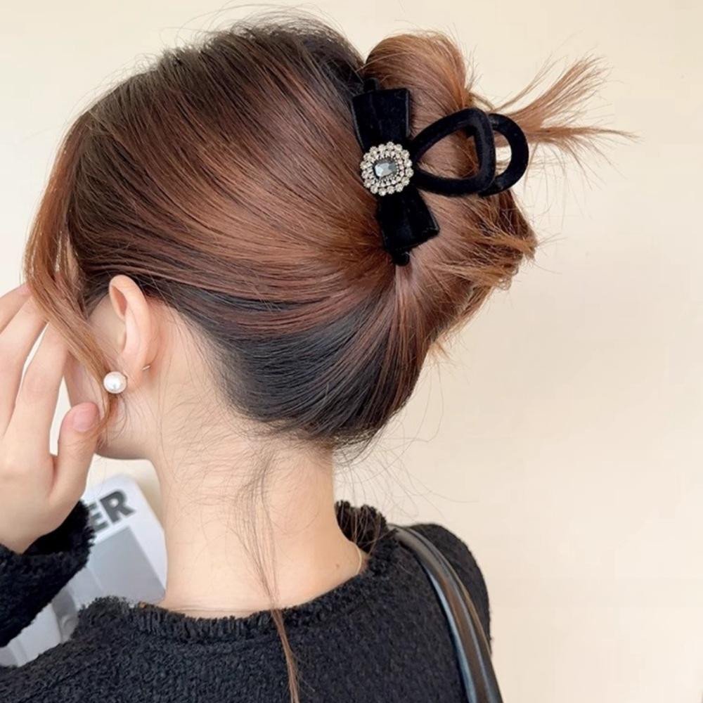 Korean French retro diamond-encrusted velvet bow grab clip elegant back head shark clip hairpin hair accessories