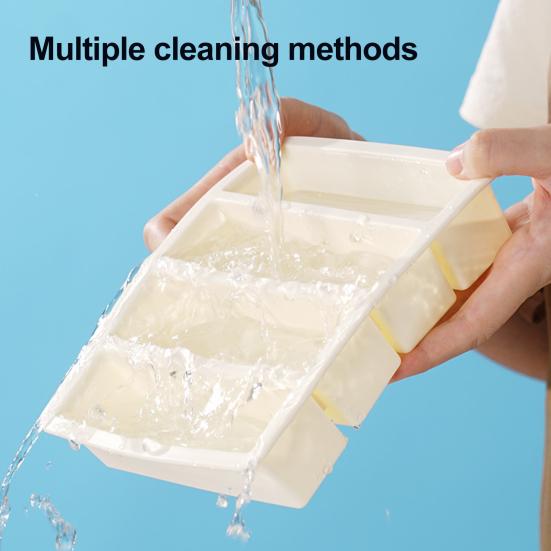 Forma na led s víkem Silikonové formy na led do mrazáku Stohovatelná Forma na led s velkými čtverci pro bary na koktejly, džus, kávu Výrobník ledu se 4 dutinami