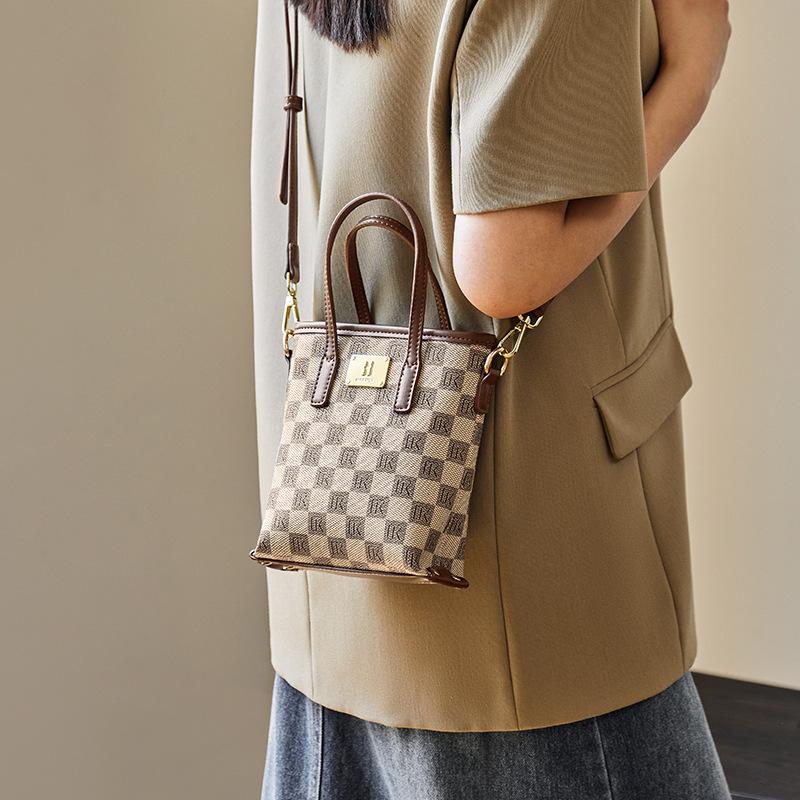 Mrs. Qiao Bag 2025 New Crossbody Bag for Women Autumn Winter Mini Phone Bag Vintage Monogram Handbag Casual Women's Bag