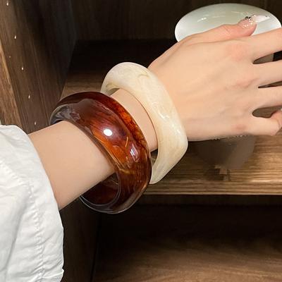 Geometric Irregular Acrylic Ring Bracelet with a High-end and Vintage Style for Women Designed As a Bracelet Accessory