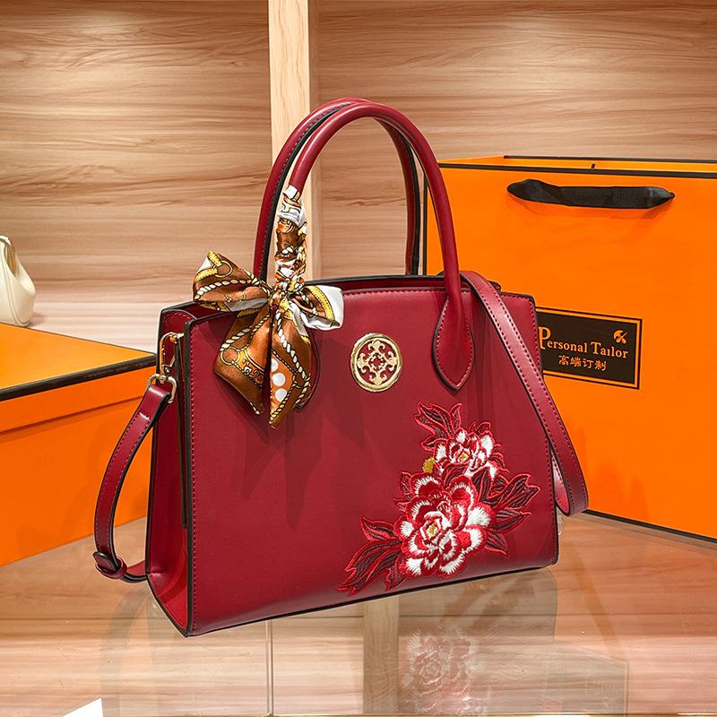 W. D. POLO Handbag Women's 2023 New Fashion and Atmosphere Middle Aged Mom's Handbag Embroidered Crossbody Bag Women's Bag