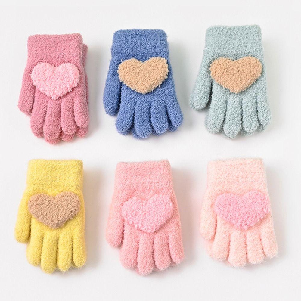 2Pairs Cute Children's Warm Gloves Heart Shaped Solid Plush Gloves  for Kids Toddler