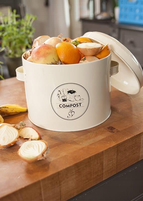 Kitchen Composter With Carbon Filter