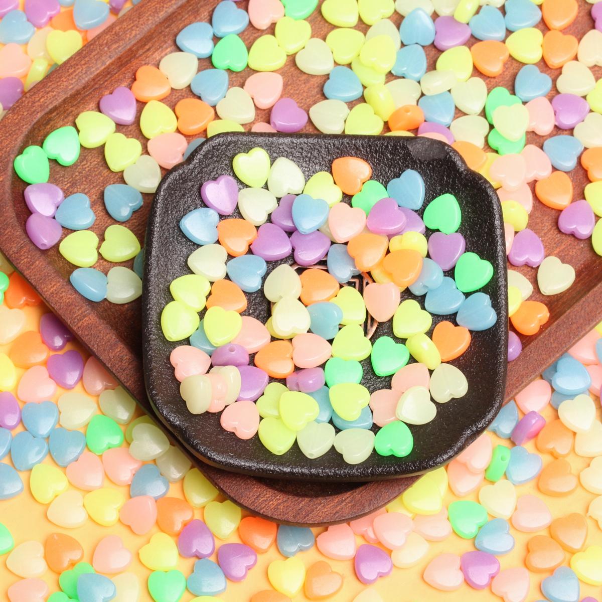 

около 2600 шт., акриловые однотонные креативные материалы ручной работы, желе цвета, изготовление ювелирных изделий для ожерелья, браслета, сережек, свободные бусины для любви