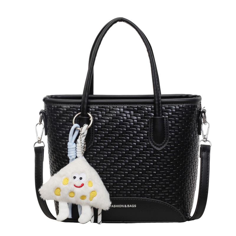 Women's bag large capacity versatile tote bag summer sense trend woven commuter shoulder bag