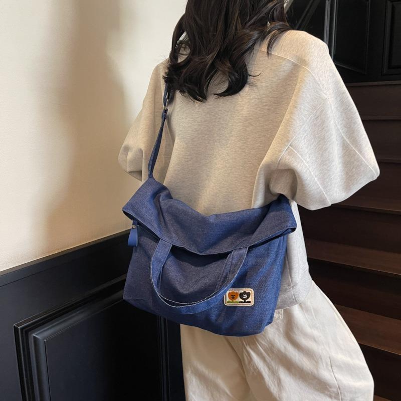 Large capacity women's bag new summer versatile messenger casual portable college student class tote bag