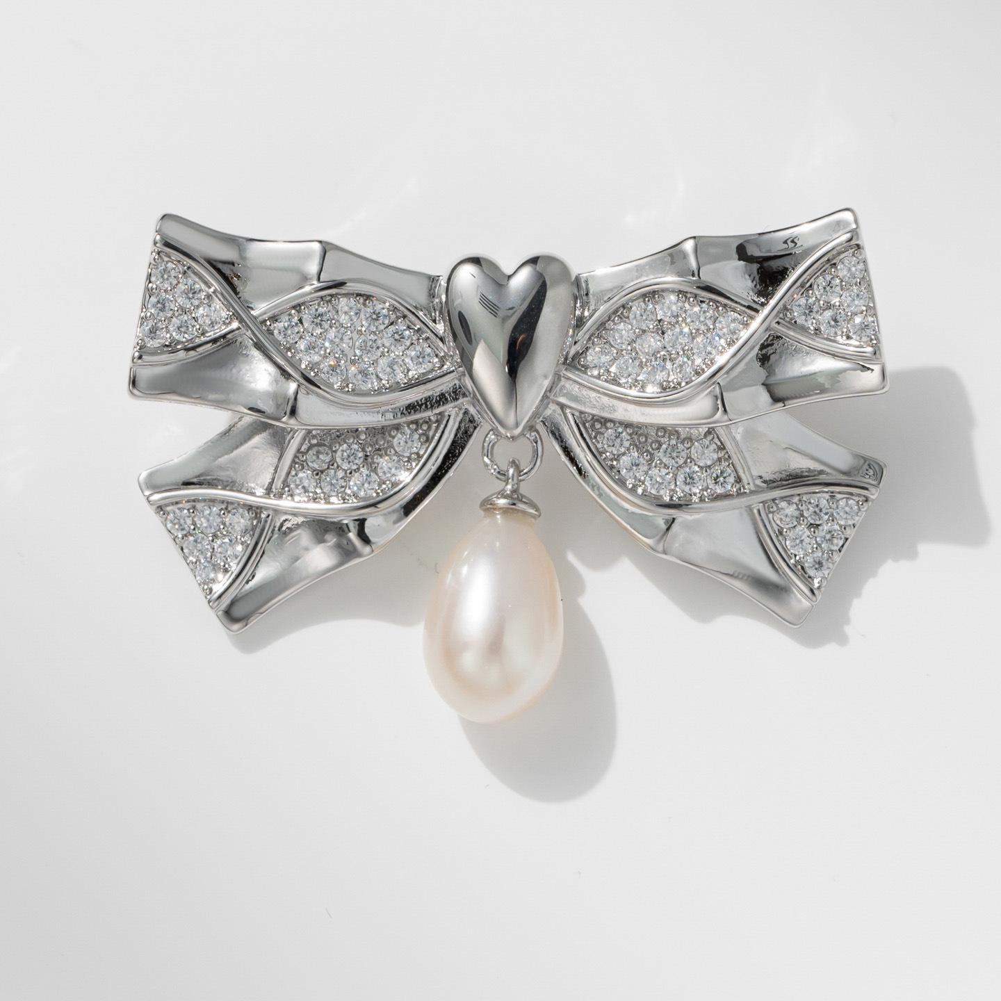 Bo Xin Yun Retro French Freshwater Pearl Bow Brooch for Suits