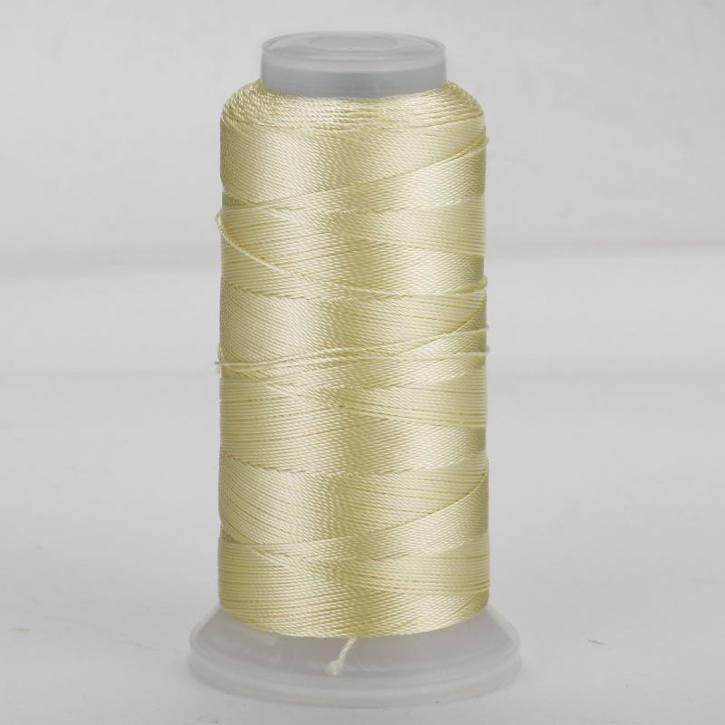 Czerwony pleciony sznurek 0,8 mm 18-żyłowy do nawlekania koralików, węzłów chińskich, frędzli, owijania drutem i bransoletek DIY.