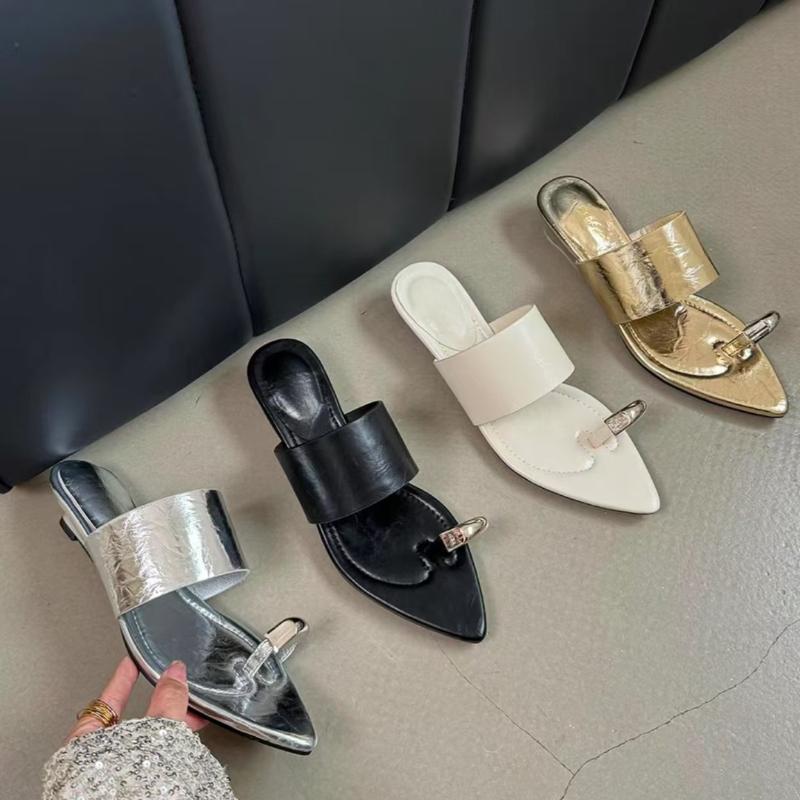 Fashion Fashion Metal Decoration Wedges Set Toe Slippers Women Sexy Pointed Toe Summer Slide Sandals Comfort Non Slip Beach Flip Flops