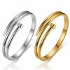 Elegante Bracciale in Acciaio Titanio Placcato Oro per Donna - Raffinato Design Europeo e Americano