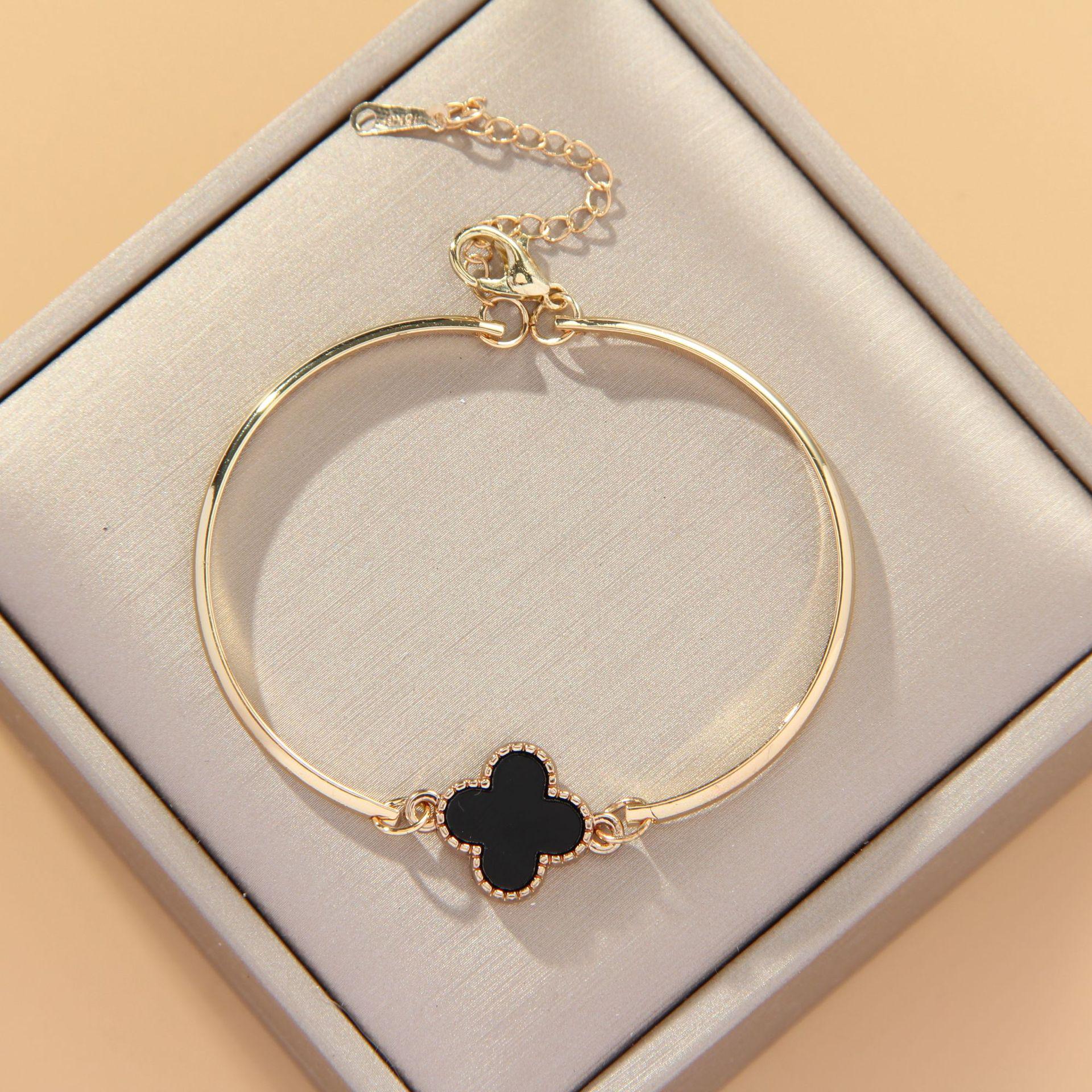 Copper Lucky Four-Leaf Clover Bracelet for Women - Fashionable, Versatile Korean Design
