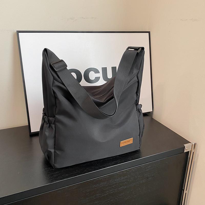 Nylon Large Capacity Canvas Messenger Bag For Women Casual Travel And Fitness