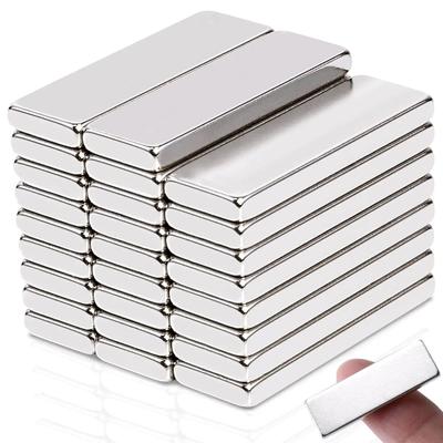 200 ks Super silné neodymové magnety 10/15/20 mm X 5/10 mm X 3 mm N35 NdFeB Blokové magnety Čtvercové magnety Samolepky na ledničku