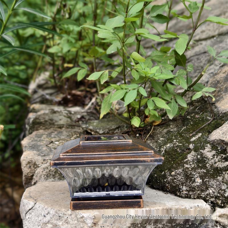 Dual Color Solar Garden Pillar Lights – Waterproof Chinese Retro Style for Fence and Gate Posts