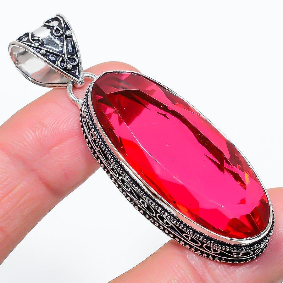 

Vintage Mozambique Garnet Gemstone Handmade Ethnic Jewelry Pendant 2.40 VR-1881