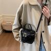 High-end niche bag women's new fashion retro messenger bag women's portable mini box bag