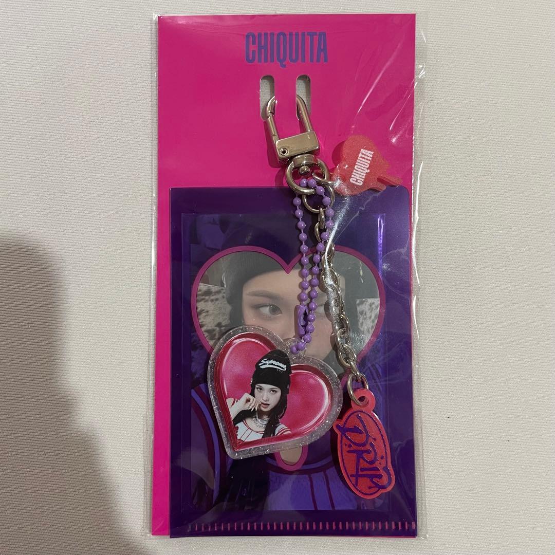

[USED] BABYMONSTER Pop-Up Key Ring with Trading Card, Chiquita
