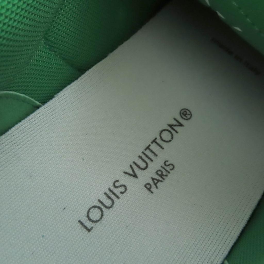 Great LOUIS VUITTON Low cut sneakers LV logo leather white leather Women 37 Used