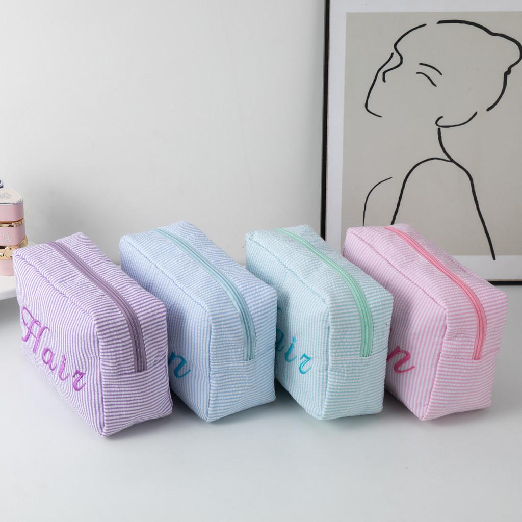 Crossborder Style Embroidered Makeup Case With Lightweight Polyester Material For Portable Travel And Storage