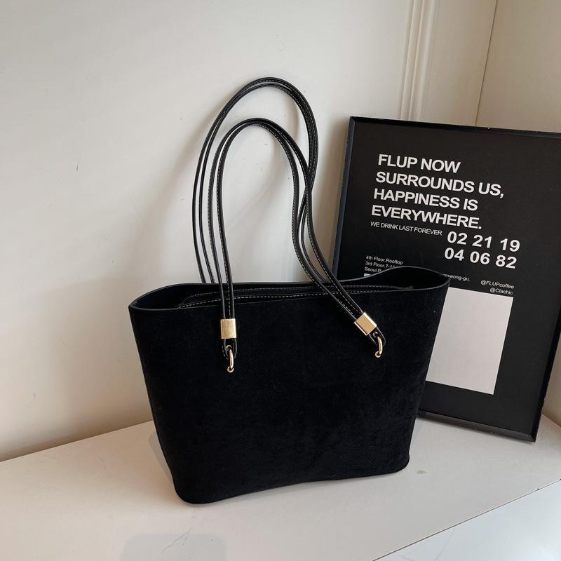 

Универсальная сумка через плечо, замшевая сумка для поездок на работу, новый тренд осени и зимы 2025, сумка-тоут большой вместимости