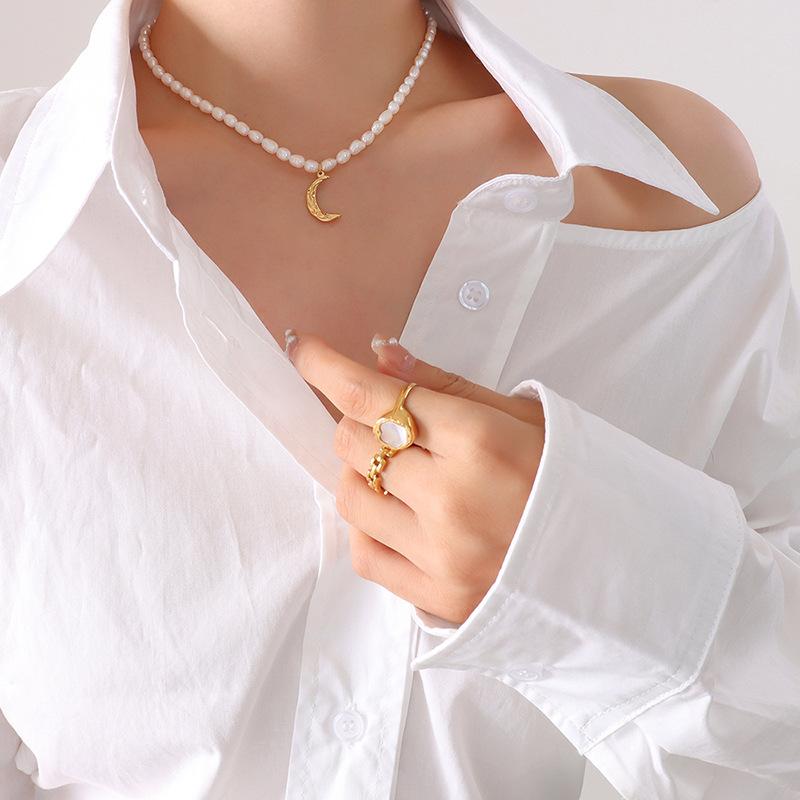 Elegant Irregular Baroque Natural Pearl Necklace Choker Golden Stainless Steel Moon Pendant Necklaces For Women Jewelry Collar