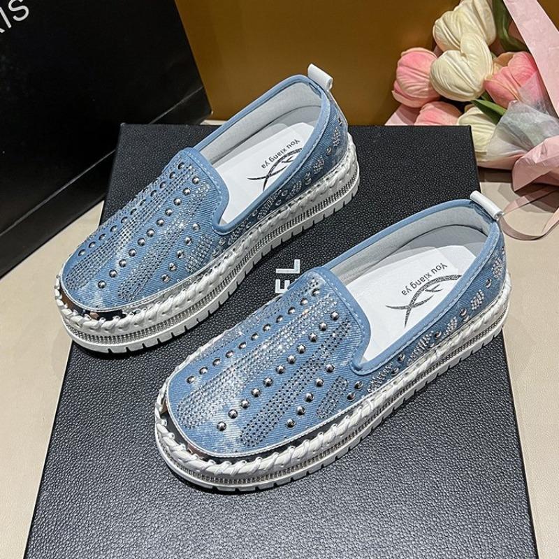 New Large-sized Rhinestone Shallow Opening Loafers, Thick-soled Lazy Shoes for One Foot