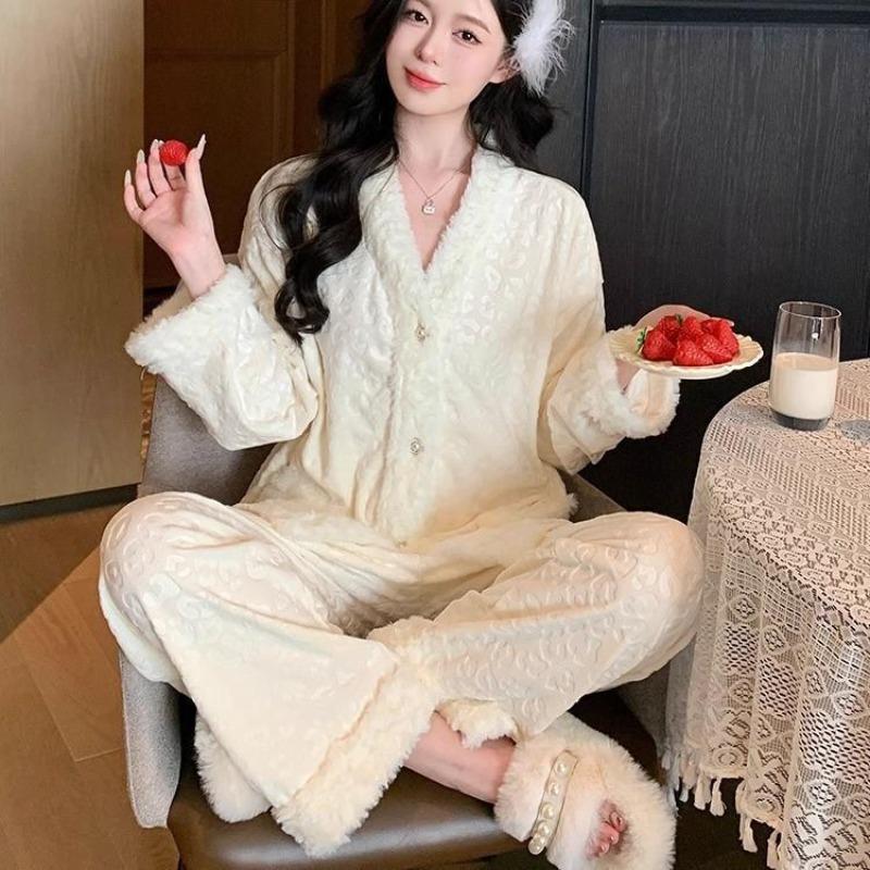 Island Velvet Pajamas Women's Thin Velvet Long-sleeved Warm Autumn and Winter Velvet Leopard Print Can Be Worn Outside Pure Loungewear Suit Versatile