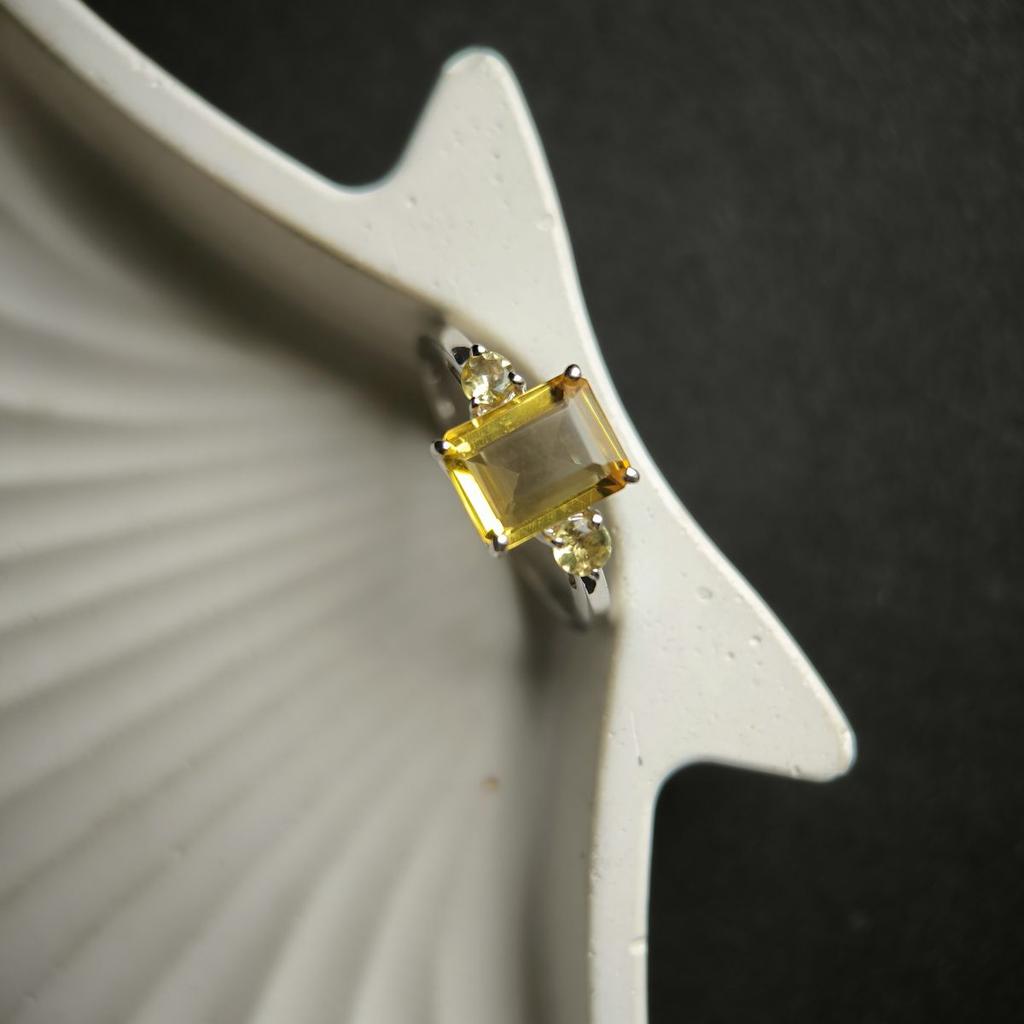 Серебряное кольцо с цитрином nano 1.883ct, вес изделия 2,26 гр (2190080)