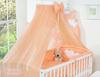 Mosquitera grande de gasa para cuna de bebé con corazones colgantes y un lazo - melocotón