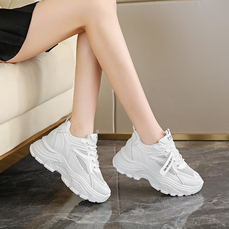 Dad Shoes Girl 2025 Spring and Autumn New Popular Small Versatile Fashion Soft Sole Height Increase Casual Sneakers