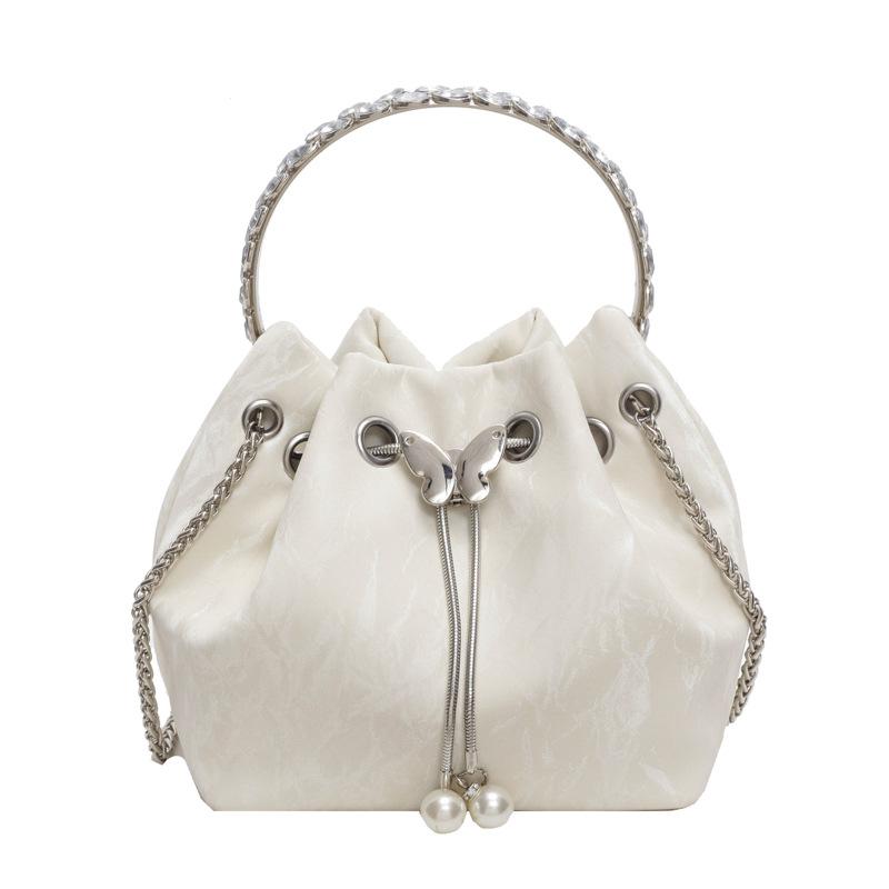 Fashionable Hand-held Pleated Bucket Bag Simple and Versatile Chain Crossbody Bag