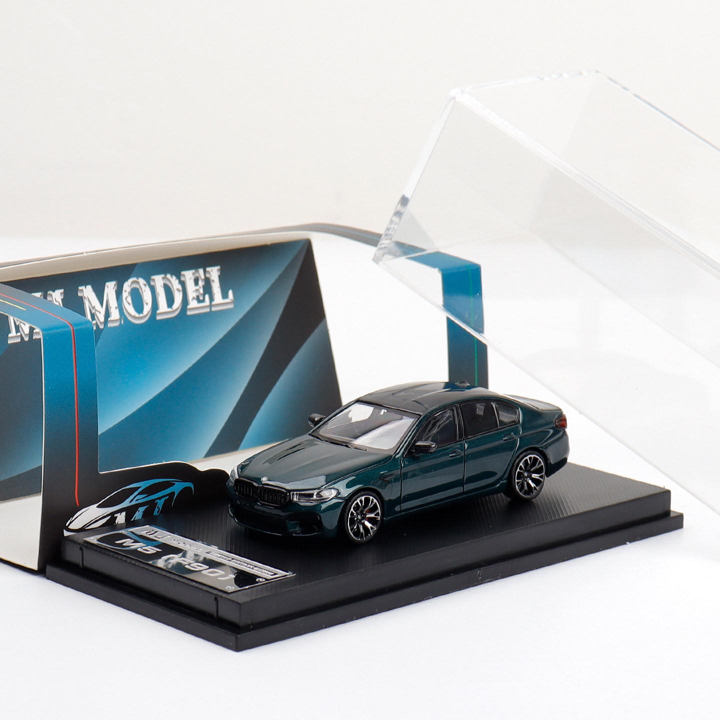 

MJ 1:64 BMW M5 F90 MK6 Модель автомобіля лита Колекція Подарунок зелений