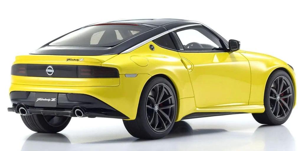 Kyosho Samurai 1/18 Scale Nissan Fairlady Z Yellow Finished Product