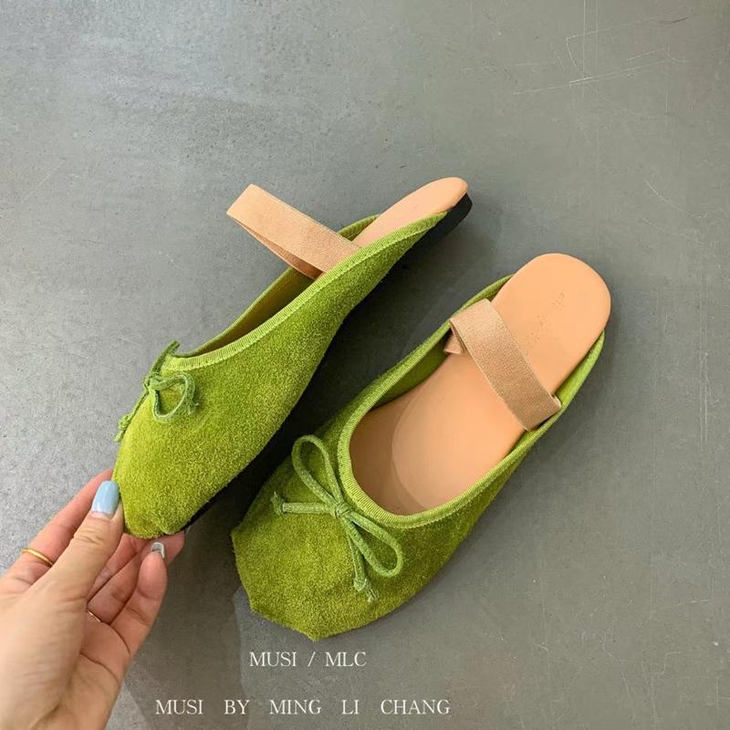 Mode SUOJIALUN 2025 Automne Femmes Nouvelle Marque Pantoufle Mode Bout Rond À Enfiler Dames Élégantes Mules Chaussures Talon Plat Souple Robe Diapositives S