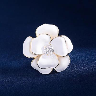 Camellia Brooch, High-End Female Small Fragrant Temperament Brooch, Light Luxury Niche Design Pin, Exquisite Suit Accessories