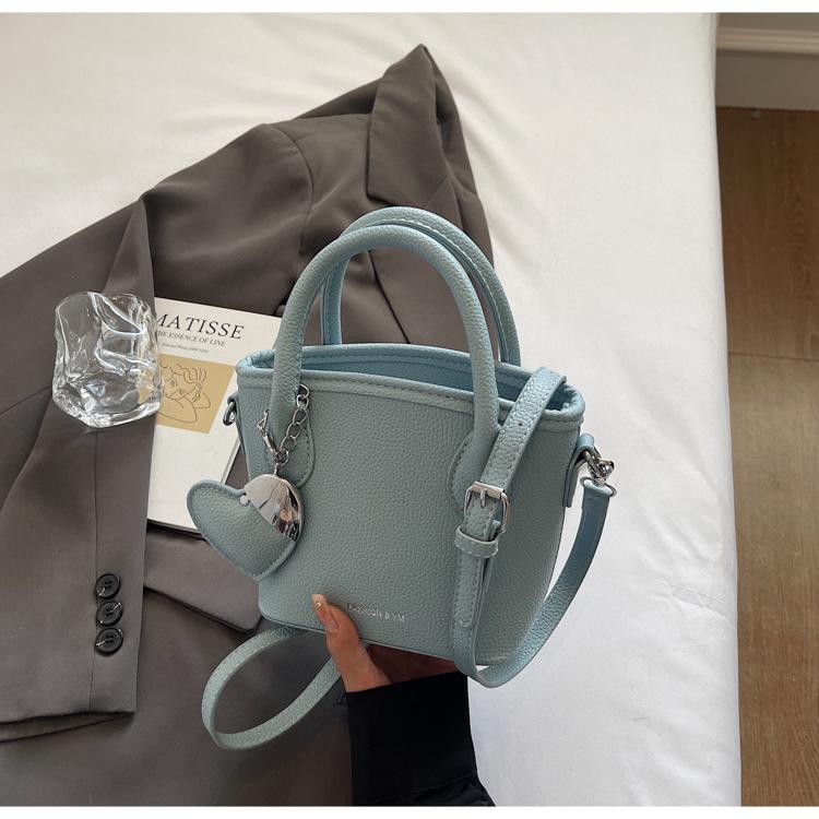 2025 Spring New Bag Women's Premium Shoulder Bag Casual Versatile Shoulder Messenger Bag Premium Handbag