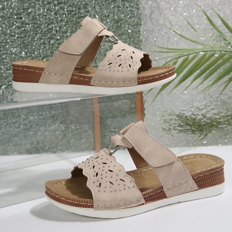 Tofflor med kilklack Dam Sommarskor med hålmönster Kardborre Strandskor Strassskor