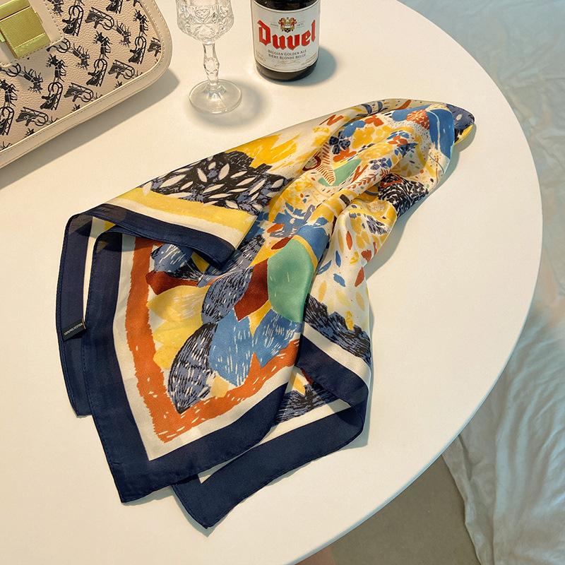 Small square scarf female French ethnic style retro versatile summer sunscreen silk scarf ins seaside beach sunshade shawl headscarf