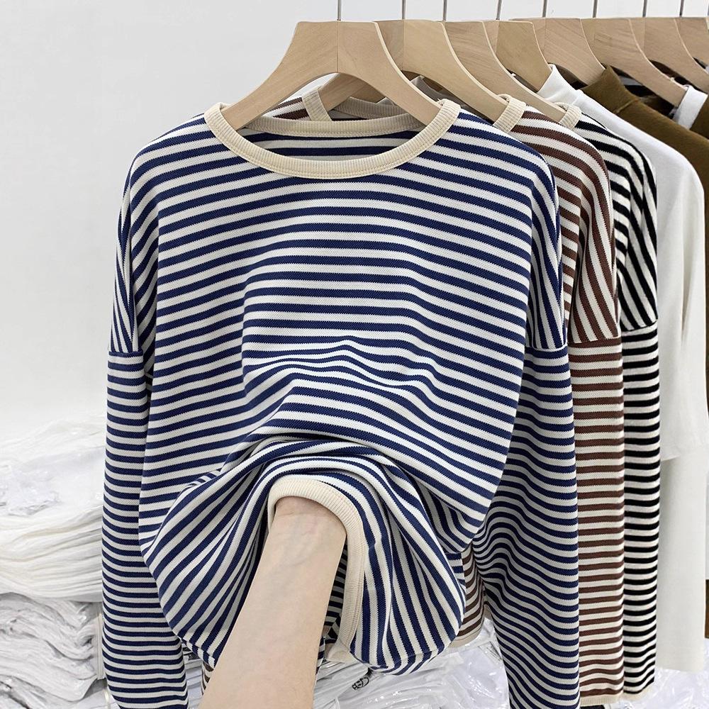 Ontwerp gestreept trui 2026 herfst nieuw binnenste basis shirt los lui stijl lange mouwen T-shirt top dames