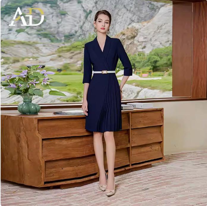 

Платье с плиссированной юбкой Весна/Лето: Стройнящая, подчеркивающая фигуру одежда для поездок на работу с рукавом 3/4 Medium